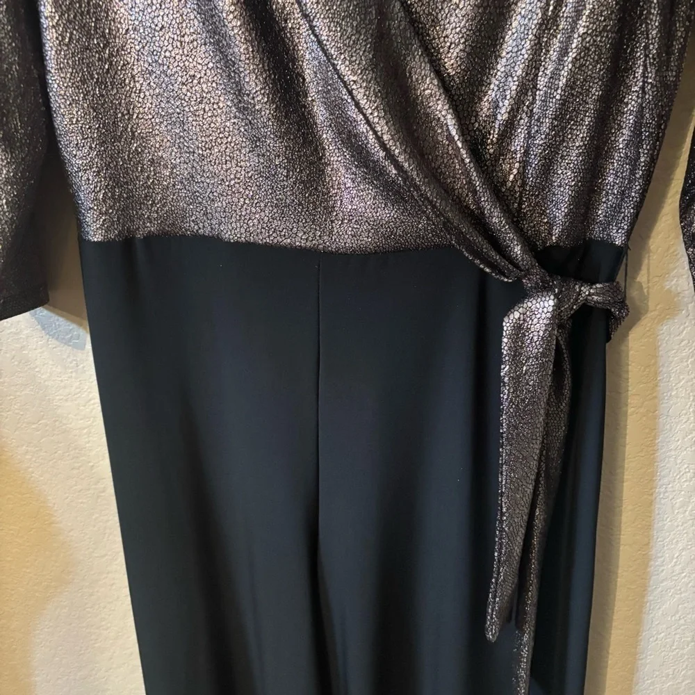 NWT Nina Leonard Jumpsuit Medium Metallic Silver Reptile Print Black Pants Flowy - Picture 3 of 15